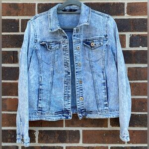 Soft Acid Wash Lightweight Denim Jacket
